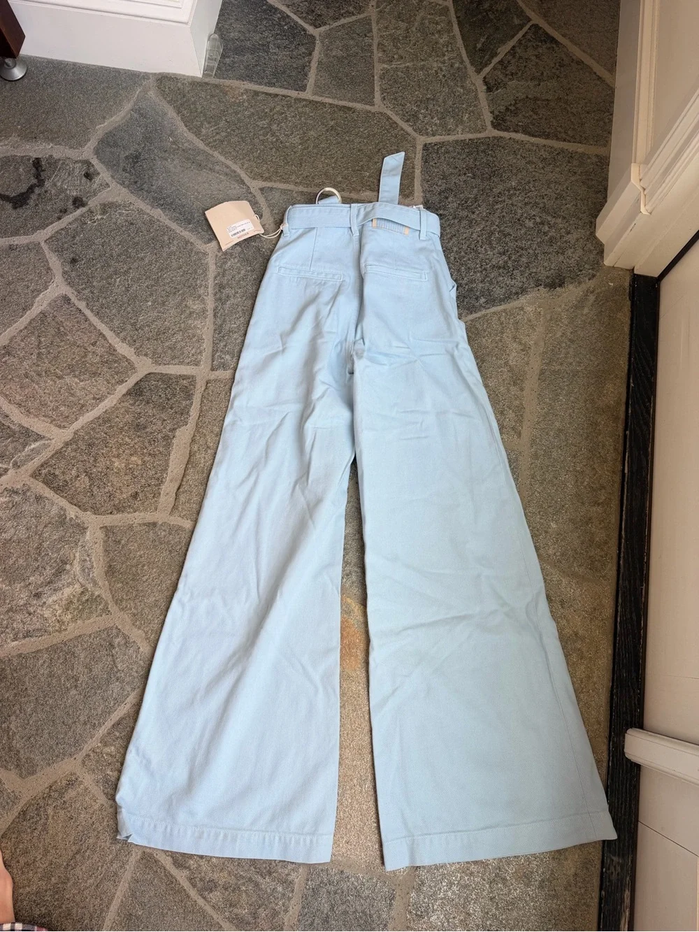 MOTHER Sugar cone prep heel Light Blue Barrymore Wide Leg Flare Jeans with Belt - Picture 5 of 9